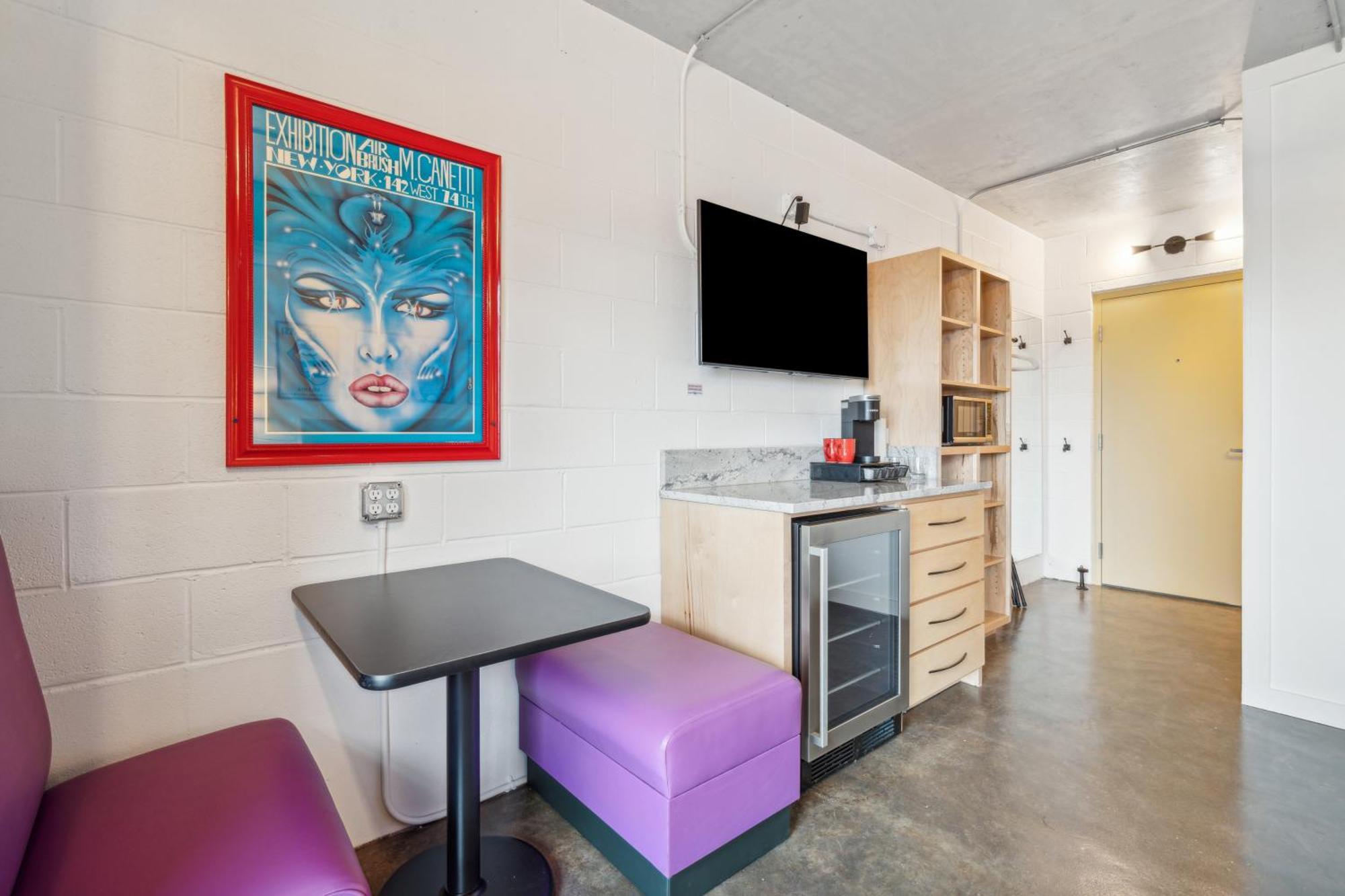 Boutique Vera Hotel In The Heart Of Folly Beach Exterior photo